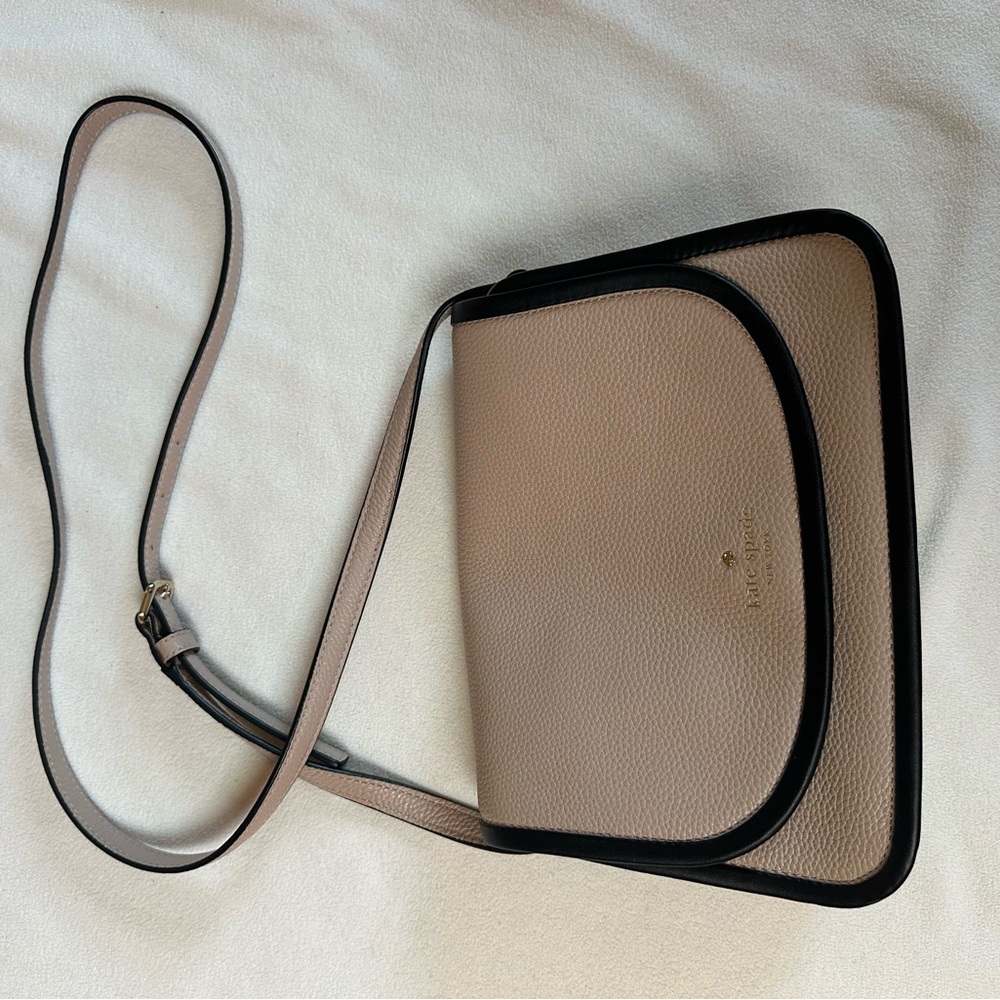 Kate Spade Ivy Crossbody Bag in Rose Cloud - Picture 5 of 9